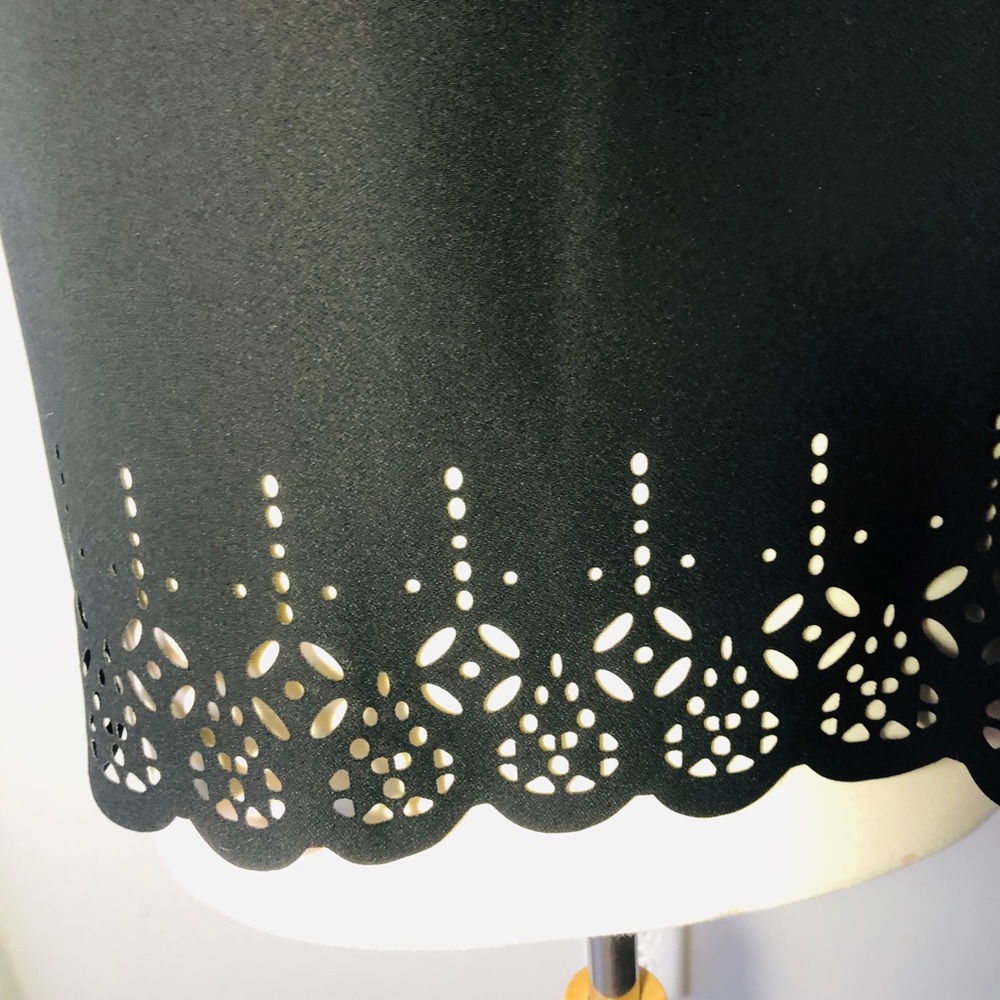 Beautiful black BANANA REPUBLIC Summer Top - Picture 6 of 8